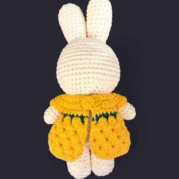 ✨🐰 Collectible Miffy Van Gogh Inspired Yellow Sunflower Dress Crochet Doll 🐰✨ - Picture 2 of 3